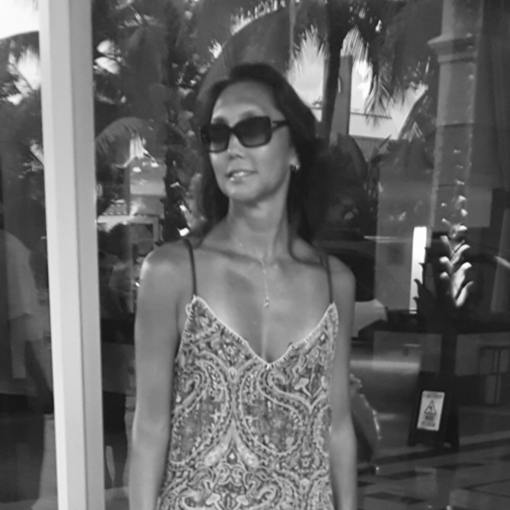 MAKE AN OFFER &/OR BUNDLE FOR A DISCOUNT 😊